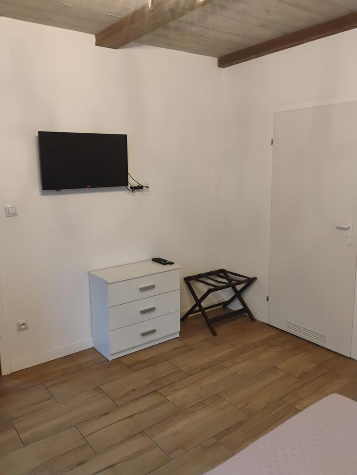Pokoje U Ewy Limanowa Bagian luar foto